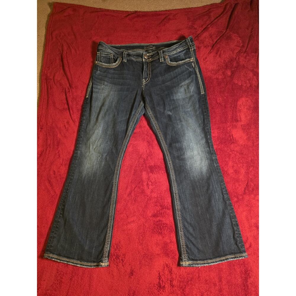 EUC Silver Jeans Suki Surplus Women’s Size 18 INSEAM 30 Dk Wash Bootcut Stretch